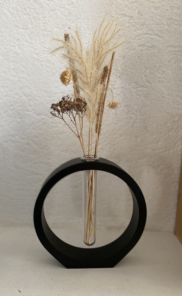 VASE AVEC TUBE 